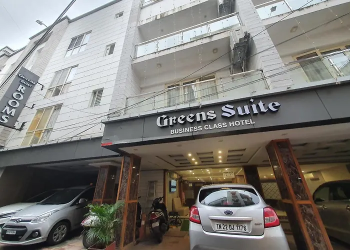 Greens Suite - Business Class Hotel - Opposite Ripon Building