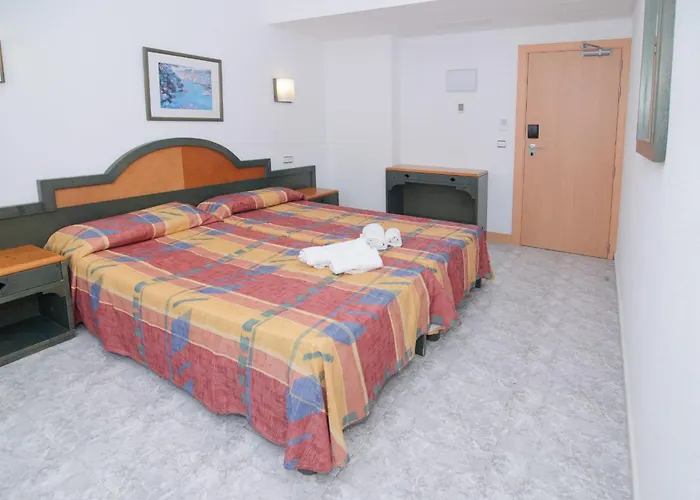 Hostal Rosalia San Antonio Abad