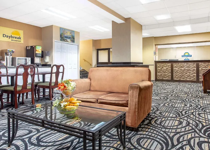 Days Inn By Wyndham College Park