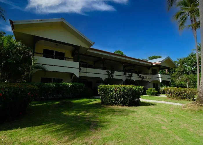 Cocomar Beachfront Hotel Parrita