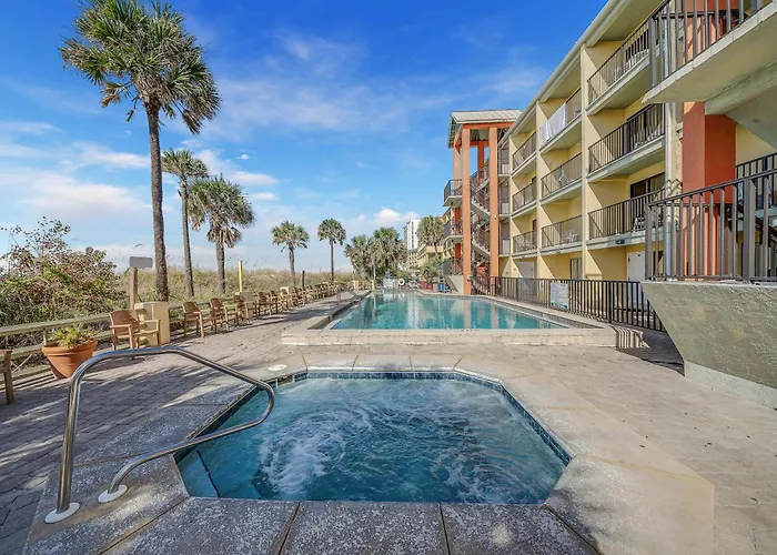 Ramada By Wyndham Panama City Beach / Beachfront
