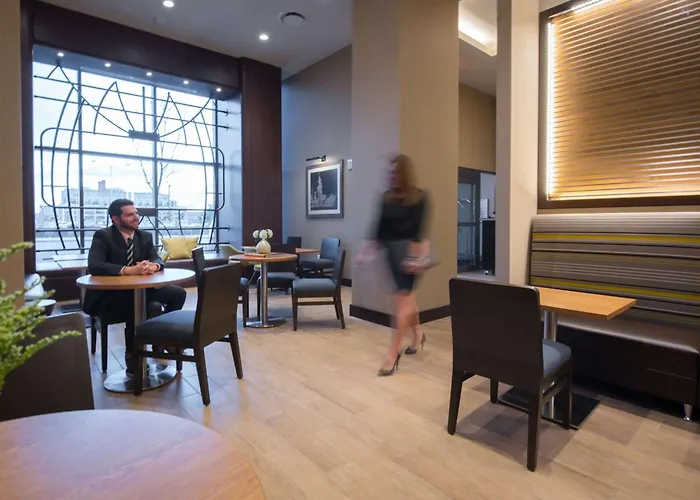 Hampton Inn & Suites Washington, D.C. - Navy Yard
