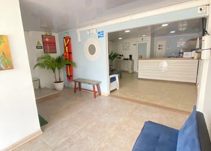 Blue Island Hotel