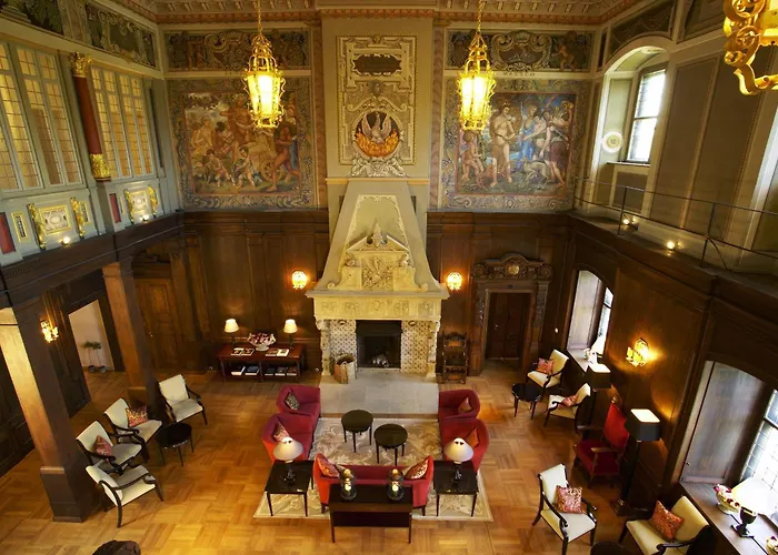 Schlosshotel Münchhausen Aerzen