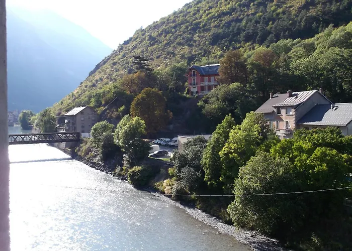 Hôtel Le Commerce Modane