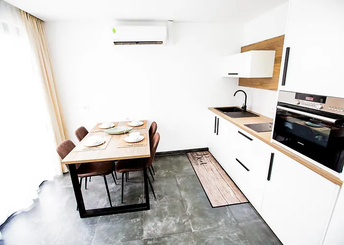 Bronbella Villa Residence