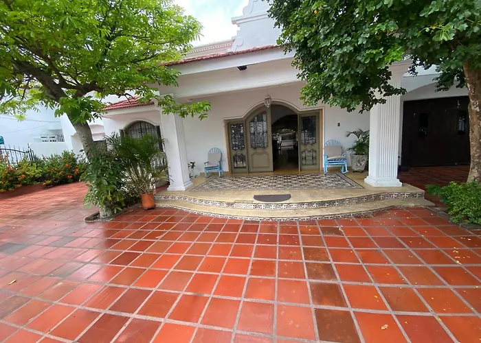 Casa Bahia Colonial - Cartagena Bed & Breakfast
