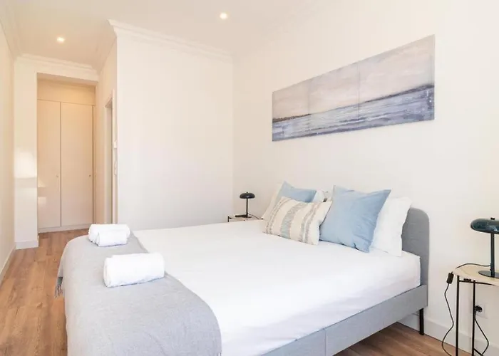 Flh Alcantara Guest House