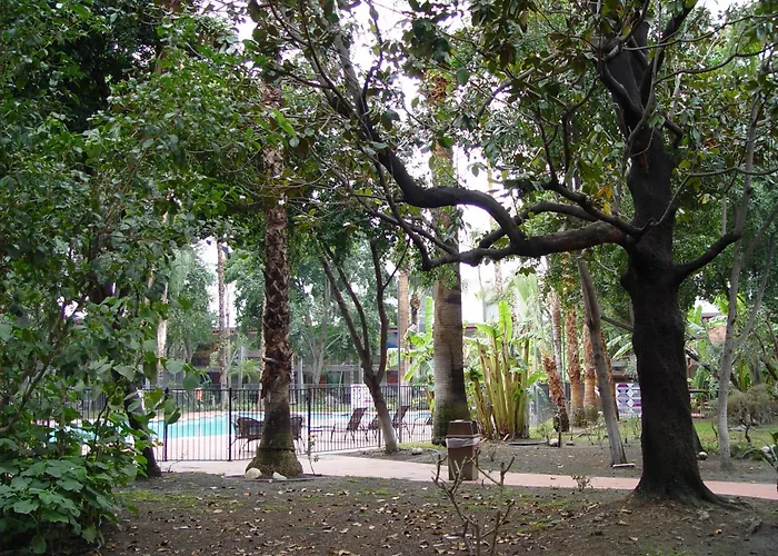 Hiltop Hotel