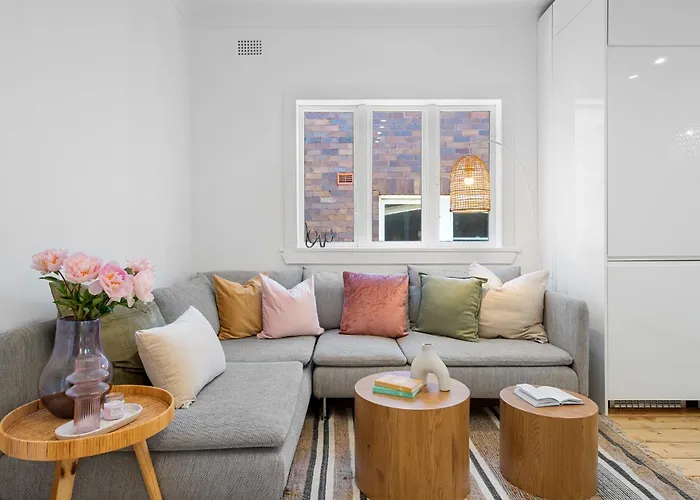 Bondi Beach 1 And 2 Bedroom Apartments Near Beach Belles At Bondi Sydney