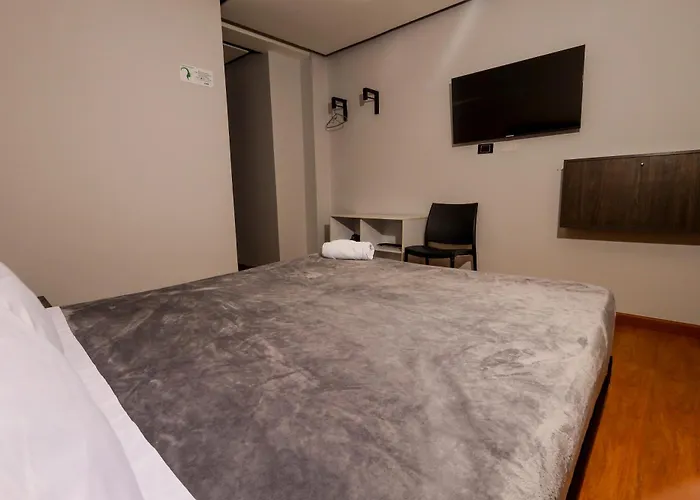 Hotel Htl Bogota
