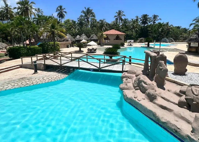 Hotel Mendihuaca By On Vacation Los Naranjos