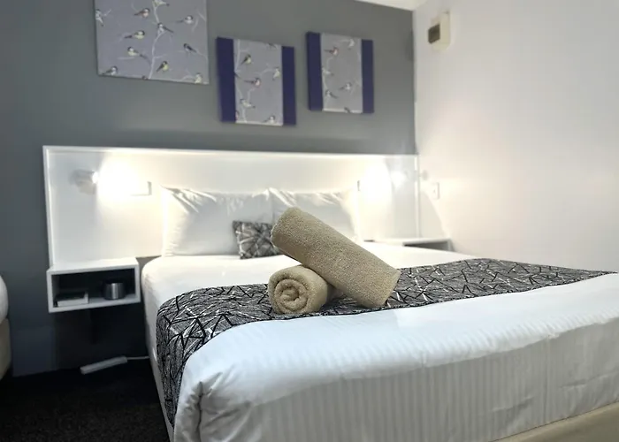 Rosebourne Gardens Motel