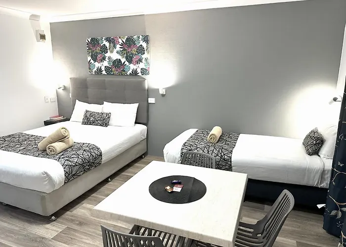 Rosebourne Gardens Motel