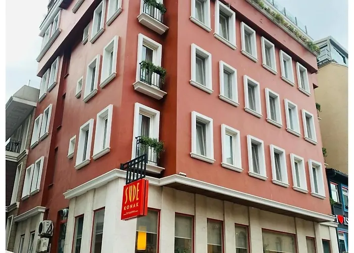Sude Konak Istambul