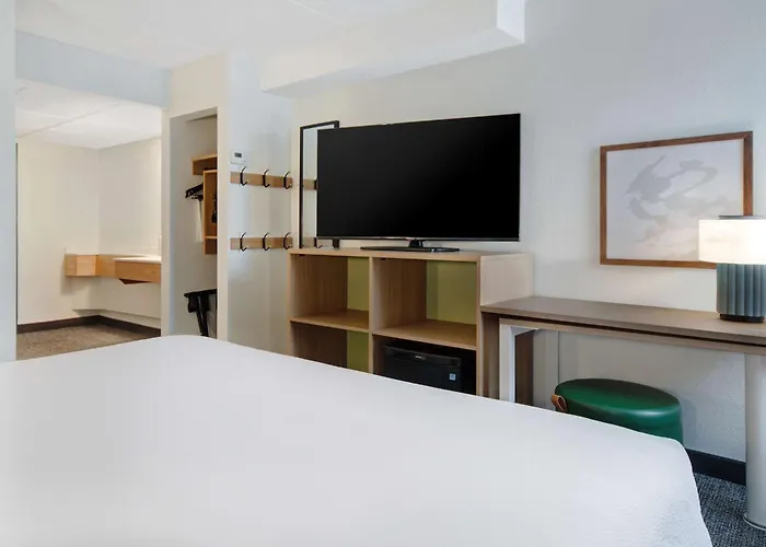 Spark By Hilton Rochester University Area