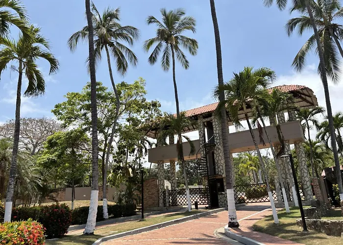 Hotel Mendihuaca By On Vacation Los Naranjos