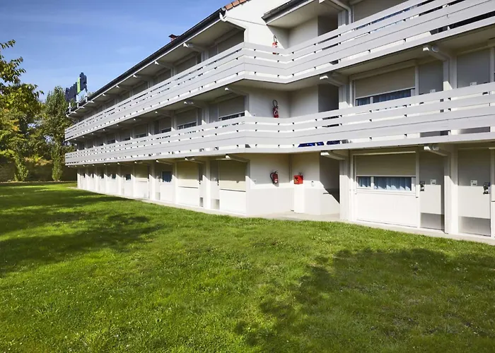 Hotel Campanile Auxerre - Monéteau