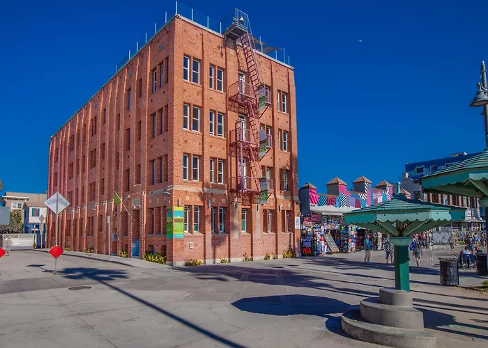 Venice Breeze Suites