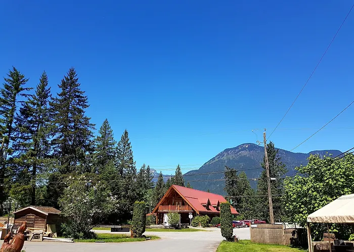 Holiday Motel & Rv Resort
