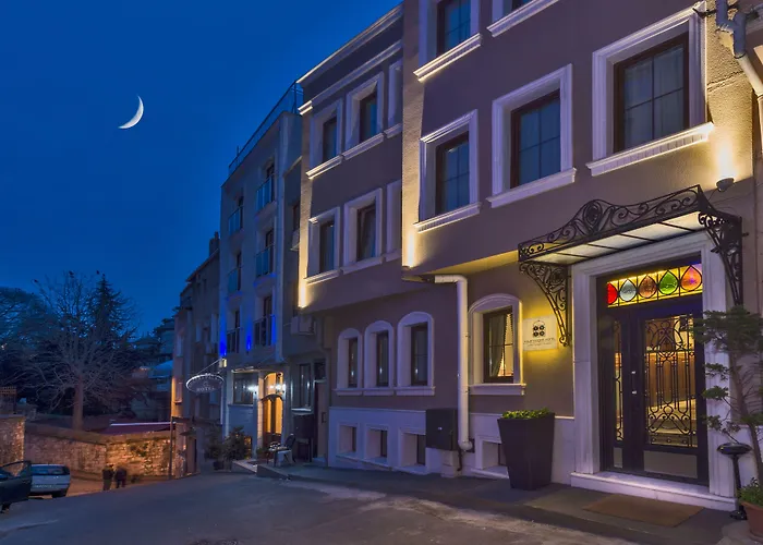 Four Doors Hotel