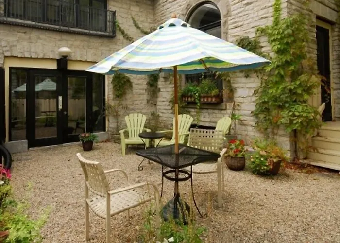 Frontenac Club Inn Kingston
