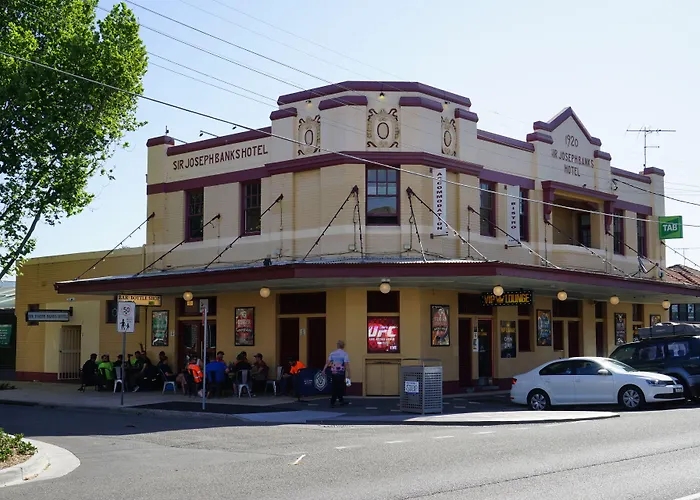 Sir Joseph Banks Hotel