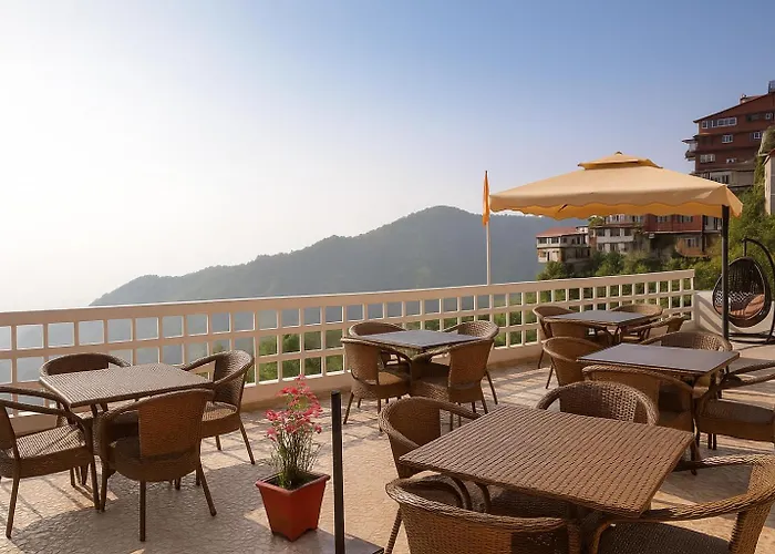 Hotel Samrat - On Mall Road Mussoorie