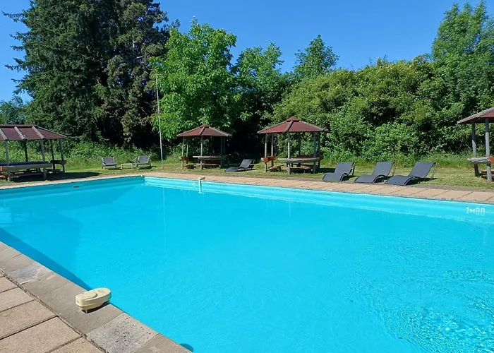 Logis Hotel Restaurant La Vieille Ferme, Macon Nord