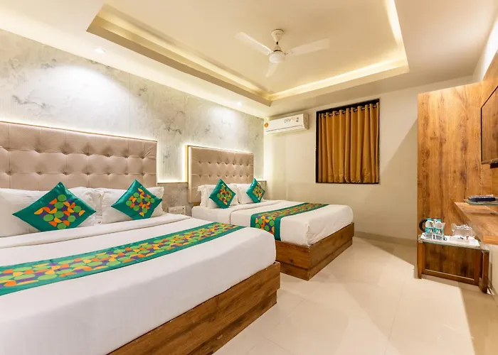 Treebo Amber International Mumbai International Airport T2 Hotel
