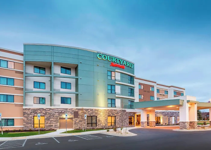 Courtyard By Marriott Bismarck North Hotel