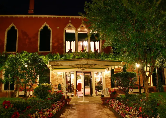 Pensione Accademia - Villa Maravege Venetië