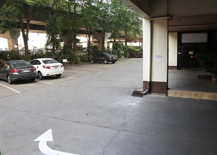 The Executive House Hotel Bangkok